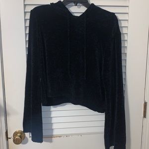 cropped black hoodie